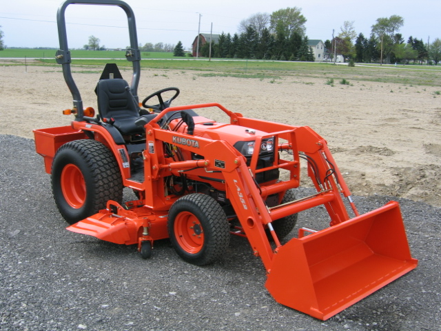 KUBOTA B7610 CZĘŚCI DO SILNIKA